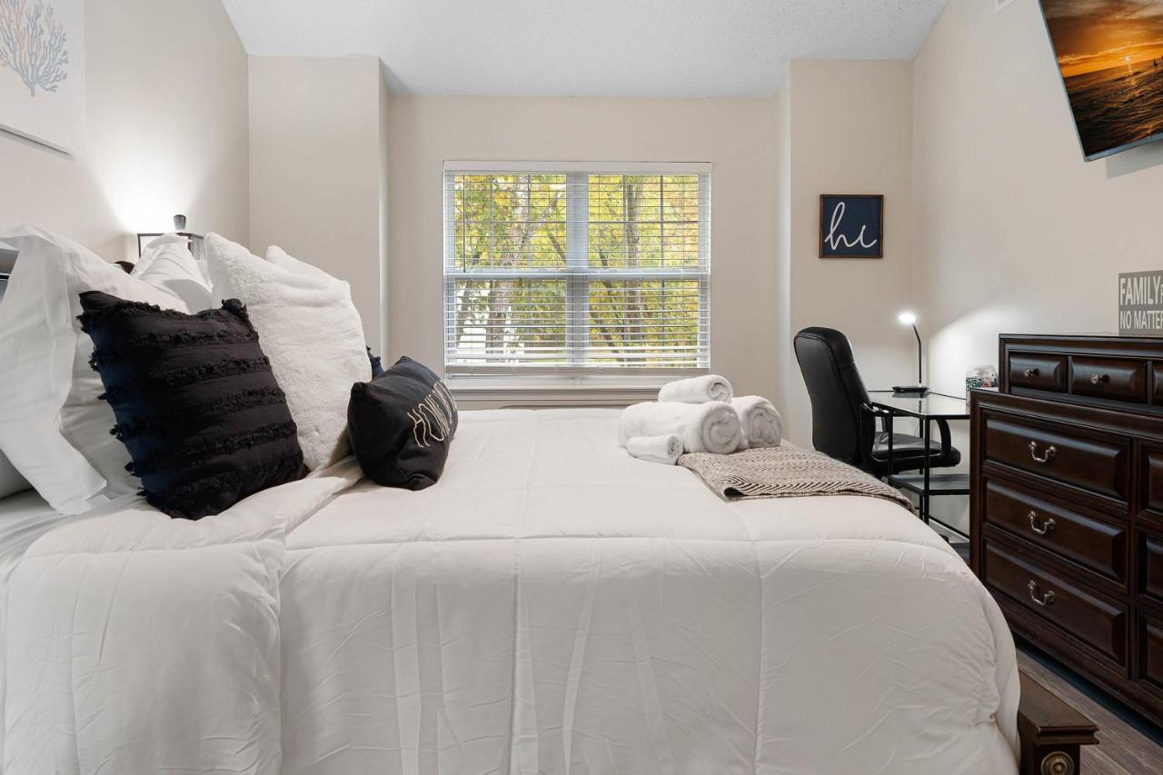 Casa de férias Updated 3b 2 5b -king Bed- Jacuzzi